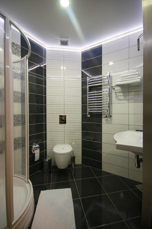 Hotel Aqua Тыргу-Жиу Экстерьер фото